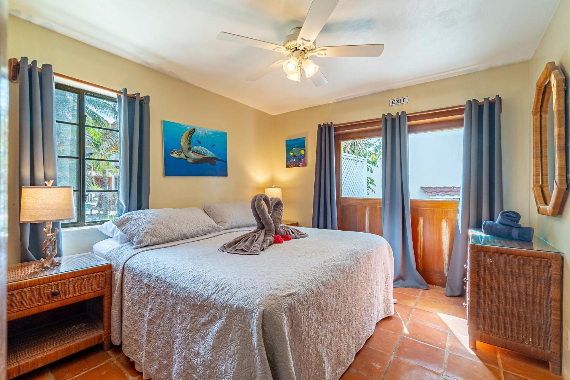 Tradewinds Paradise Villas San Pedro  Exterior photo