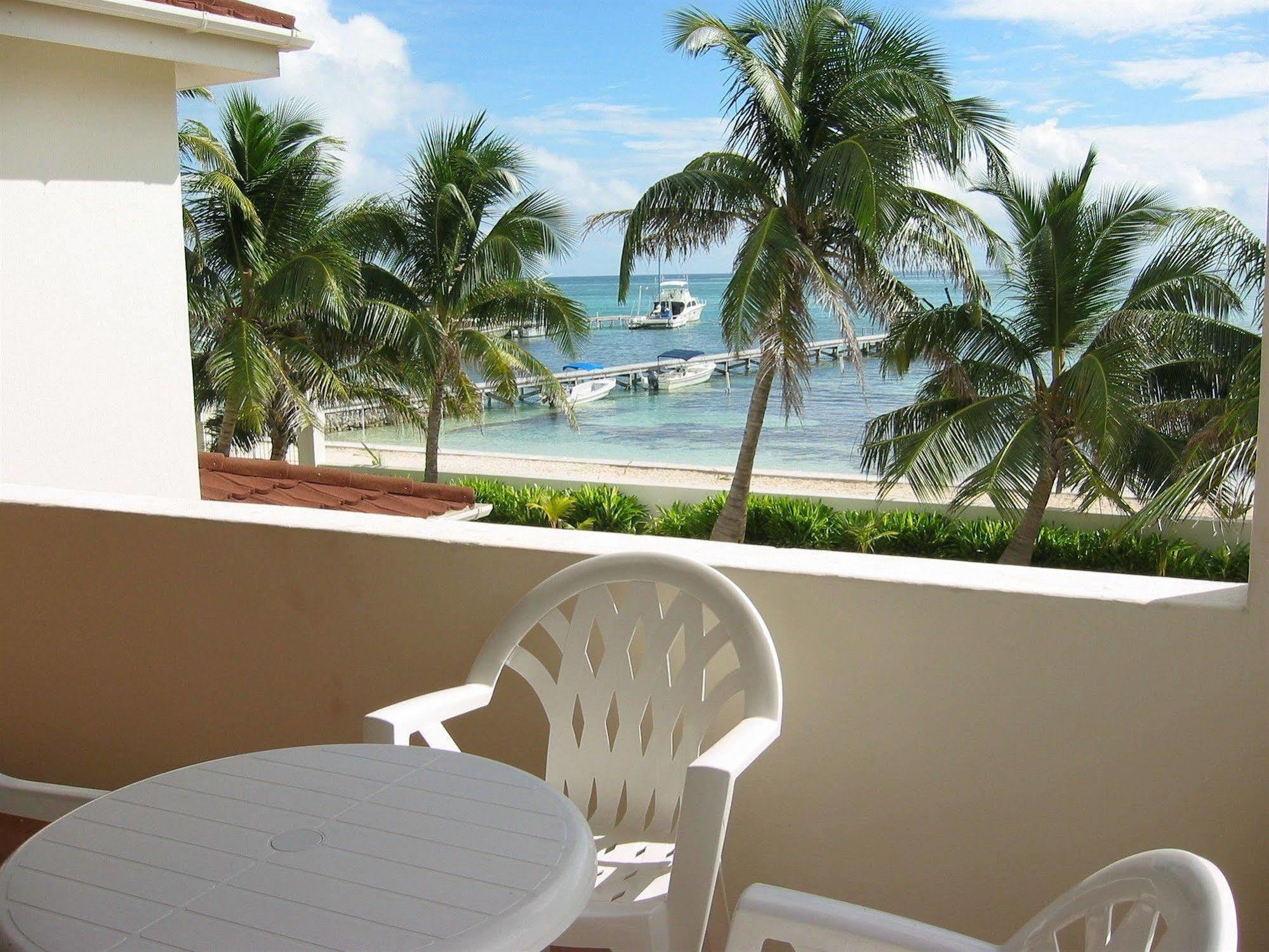 Tradewinds Paradise Villas San Pedro  Exterior photo